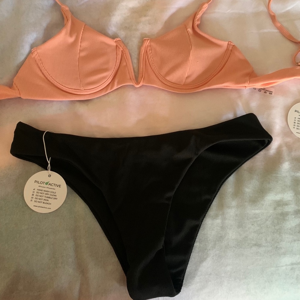 Pilot Active ribbed bikini
